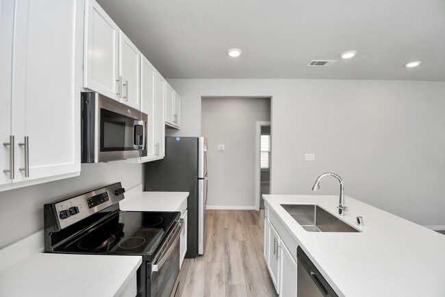 Building Photo - 23823 Cumberland Ridge Dr