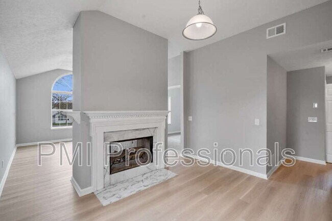 Building Photo - 604 Hugh Duffy Cove