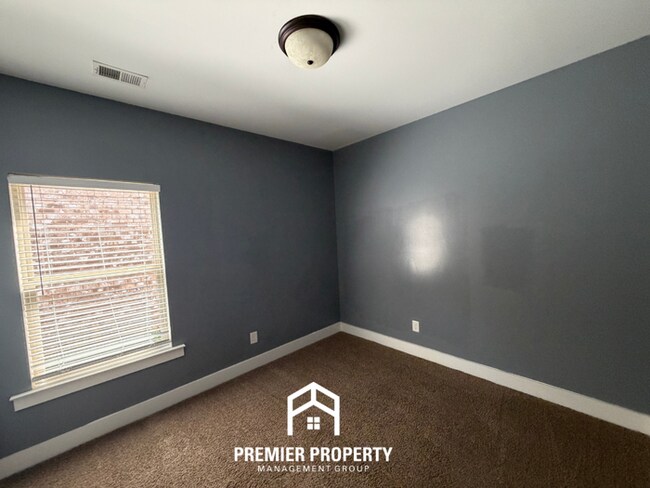 Building Photo - 4BR/2BA Birmingham Rental with Attached 1-Car Garage & Open Kitchen Island