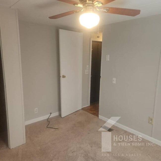 Building Photo - 130 Rooker Ln