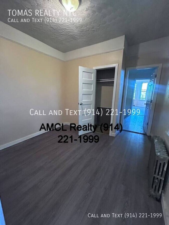 Building Photo - 43 Currans Ln