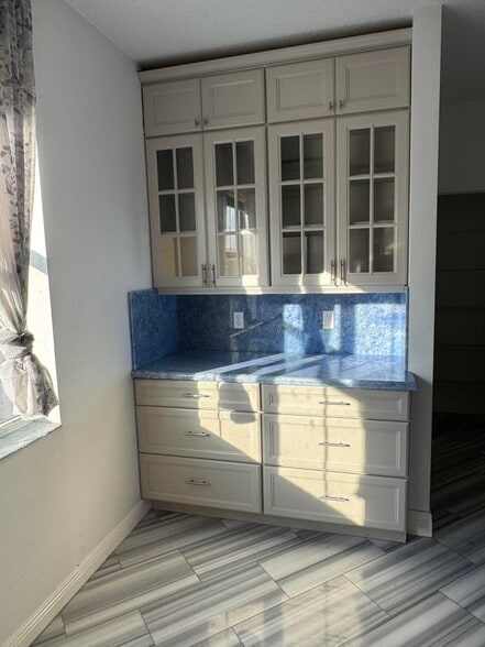 Building Photo - 1241 Via de Fossi