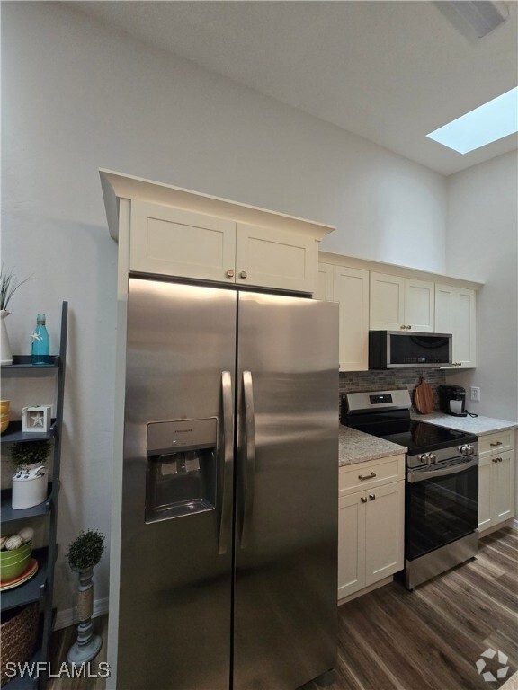 Building Photo - 1433 SW 51st Ln