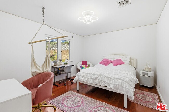 Building Photo - 3664 Gleneagles Dr