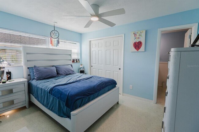 Building Photo - 6300 16th St S