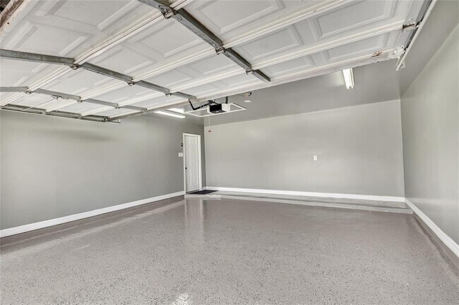 Building Photo - 15814 Finwood Ln