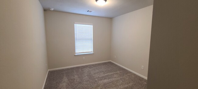 Building Photo - 4 Bedroom House in Sterling Ridge