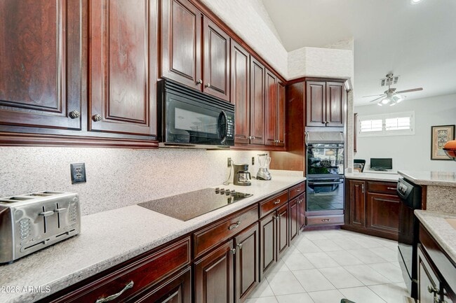 Building Photo - 14137 W Green Hollow Terrace