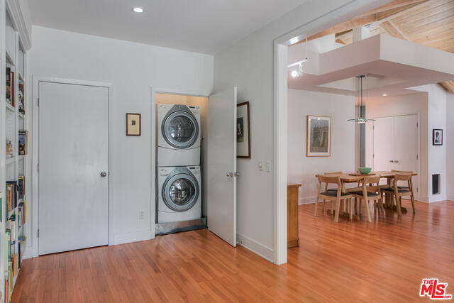 Building Photo - 4111 Allott Ave