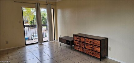 Building Photo - 2865 Winkler Ave