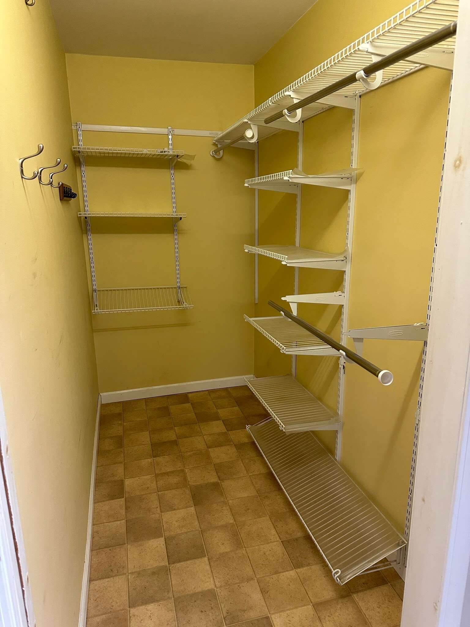 Building Photo - 6699 Barber Hill Rd