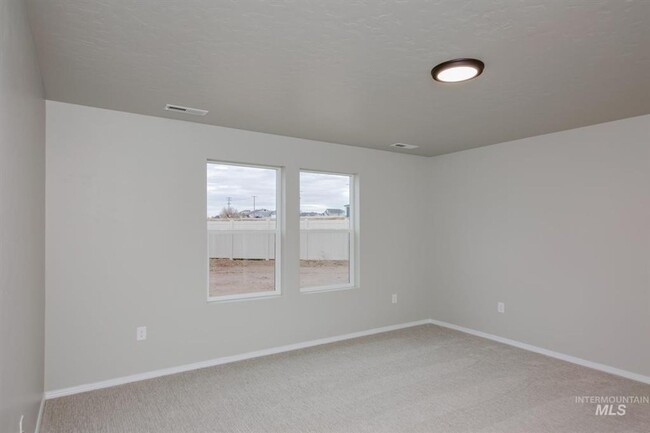 Building Photo - Brand New 4 bedroom in Star