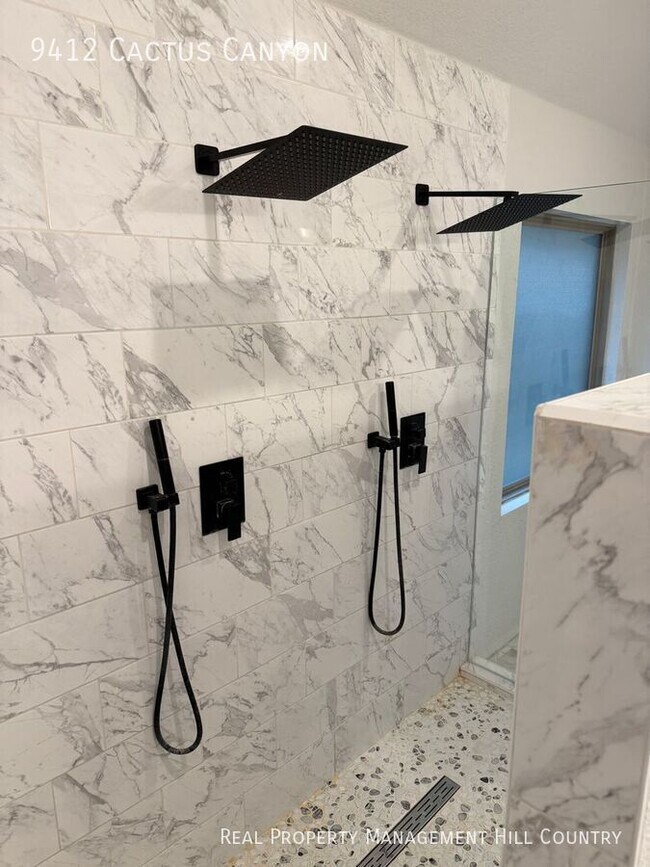 Building Photo - 9412 Cactus Canyon