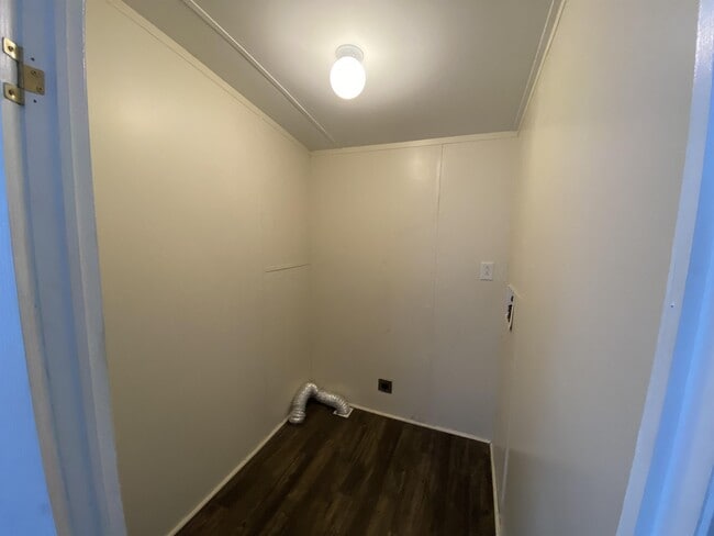 Building Photo - 1709 Brown Pl Dr