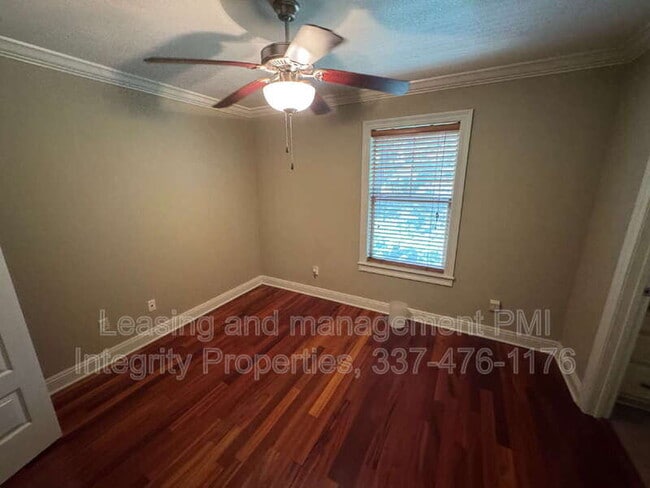 Building Photo - 120 Ambiance Cir
