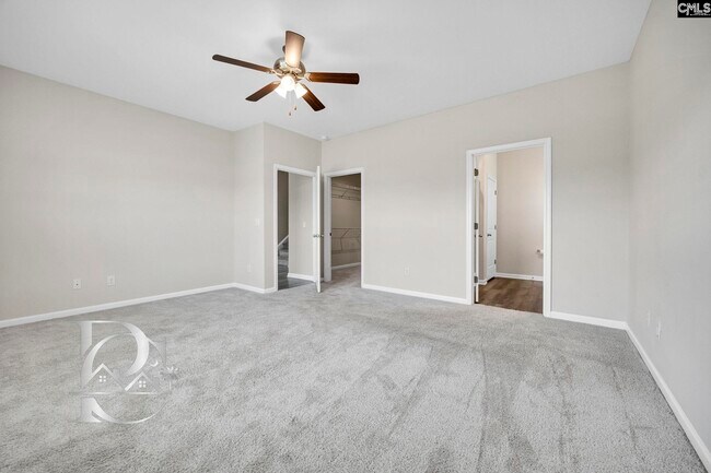 Building Photo - 5 Spinney Ct
