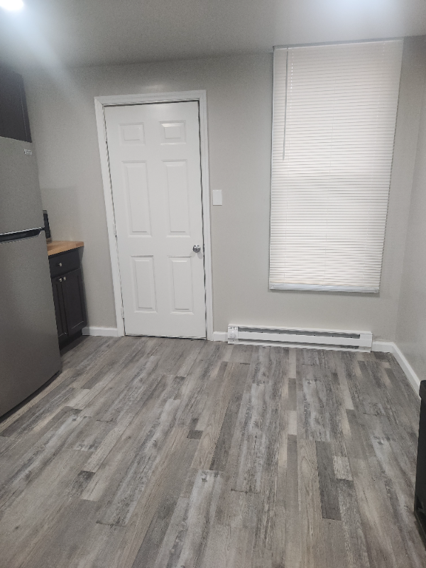 Building Photo - 267 Sheridan Ave