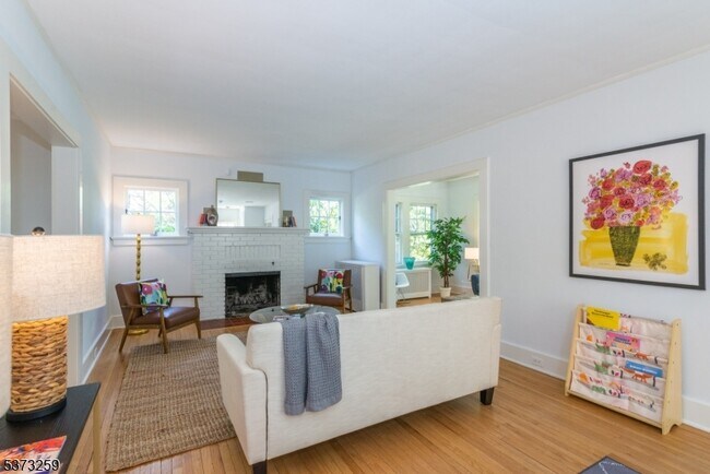 Building Photo - 69 Gordonhurst Ave