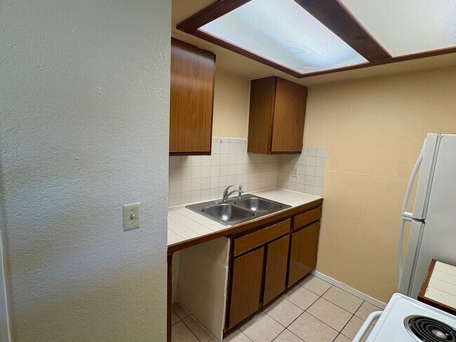 Building Photo - 901 US-77