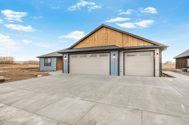 Building Photo - K288LI