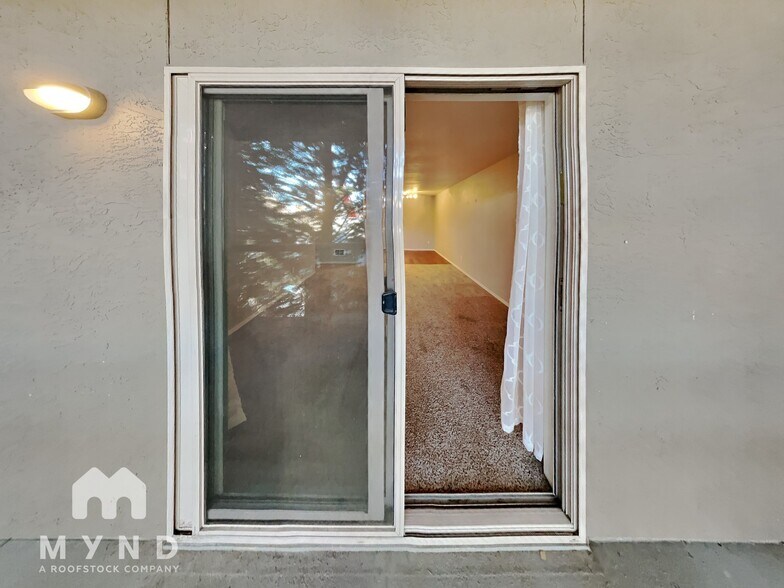 Building Photo - 14300 32nd Ave NE