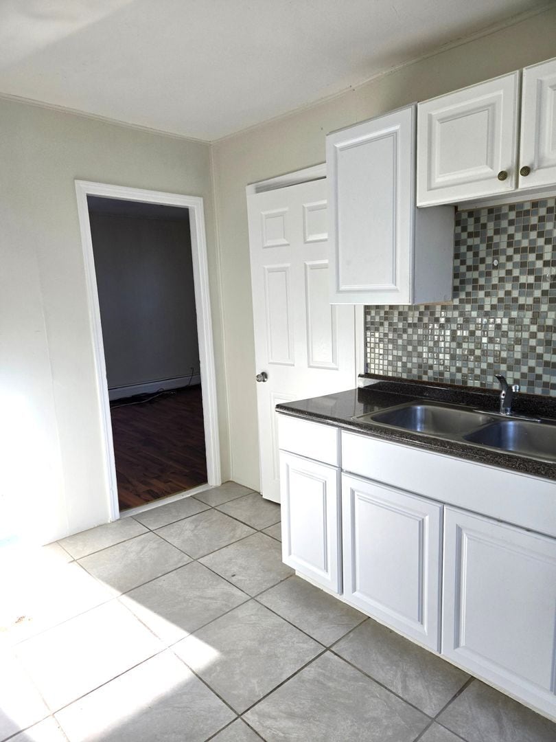 Building Photo - 184-186-186 Allston St