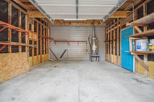Building Photo - 1115 Westford St