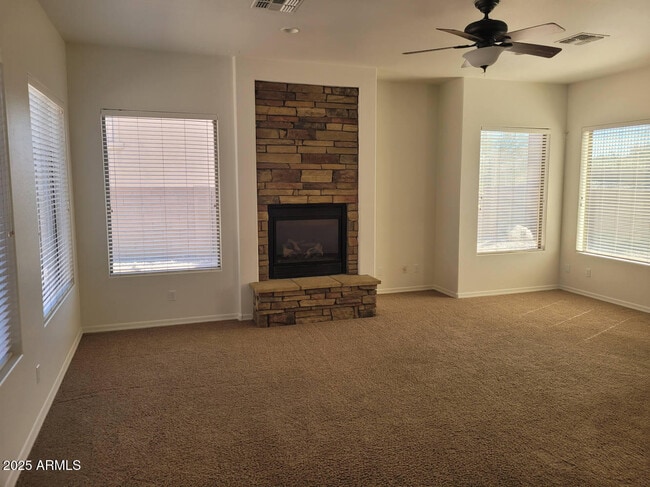 Building Photo - 26603 N 59th Ln