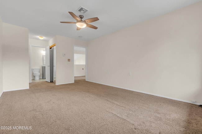 Building Photo - 30 Berkshire Ct