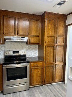 Building Photo - 5207 Cumberland Cove Dr