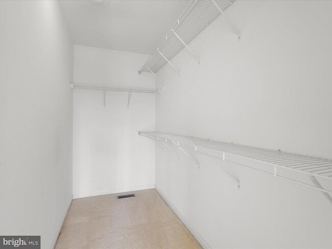 Building Photo - 6713 Selbourne Ln