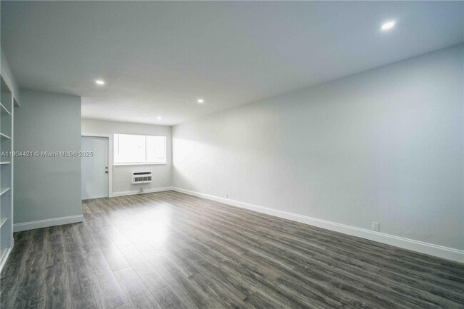 Building Photo - 6871 Abbott Ave