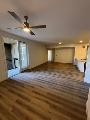 Building Photo - 300 N McDonald St