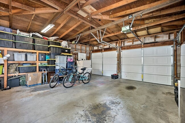 Building Photo - Woodland Creek Rambler on Corner lot with large yard