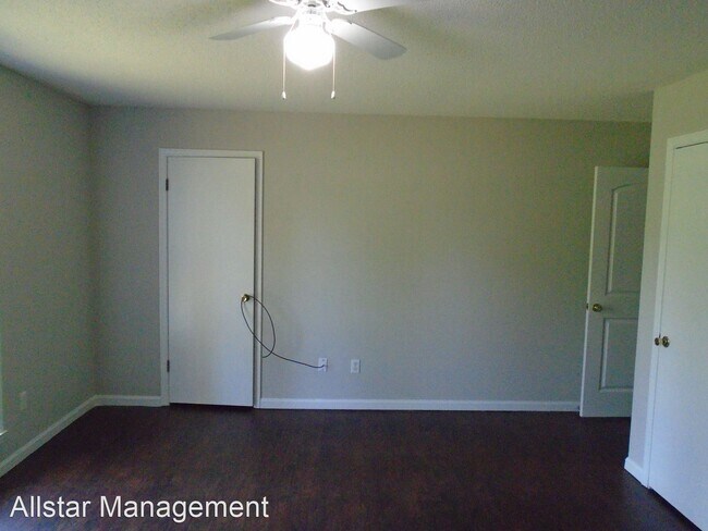 Building Photo - 4 br, 2 bath House - 4241 Faye Drive