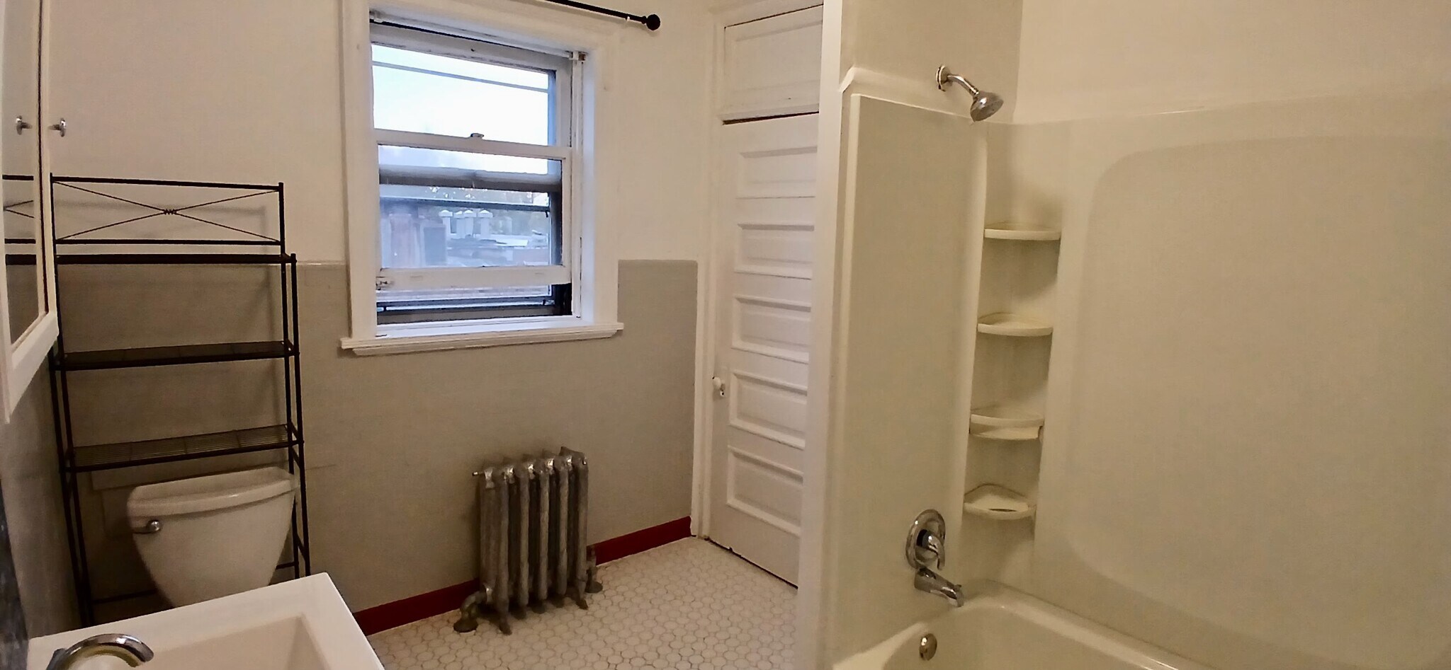 Bathroom - 1720 Memorial Ave