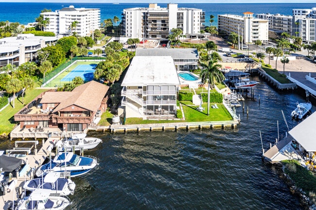 Building Photo - 1166 Hillsboro Mile