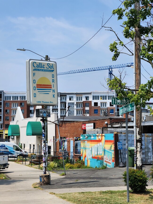 Building Photo - 1415 Hamorton Pl