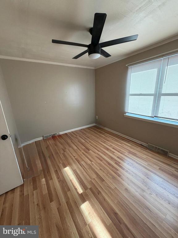 Building Photo - 218 Moore Dr