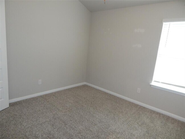 Building Photo - 126 Fairmeadow Downs Dr