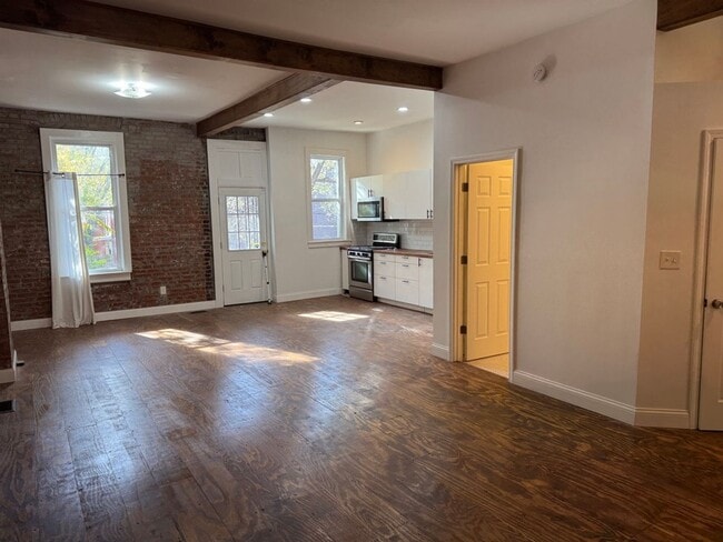 Building Photo - 3020 Cherokee St