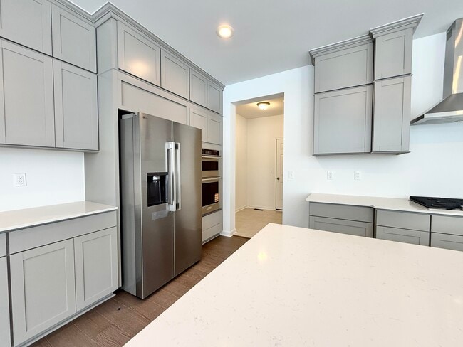 Building Photo - 6173 S Trailwoods Dr