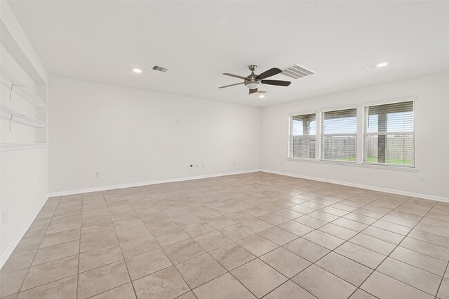 Building Photo - 28407 Bobcat Bayou Dr