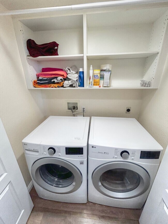 Building Photo - Fully Furnished 3 bedroom, 2.5 bath Condo in Rancho San Clemente