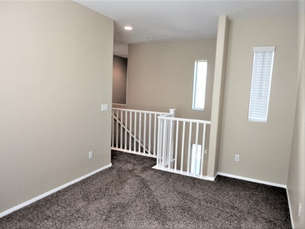 Building Photo - 681 Taliput Palm Pl