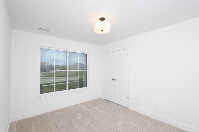 Building Photo - 4600 Chambers Bay Dr