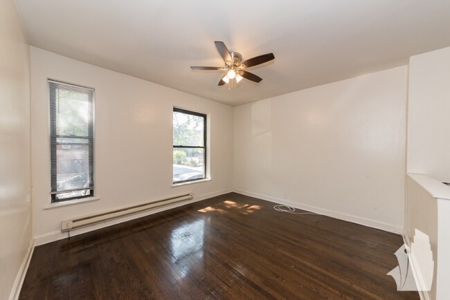 3815 N Greenview Ave, Unit 3817.5-3E, Chicago, IL 60613 - 3839 N Greenview Ave