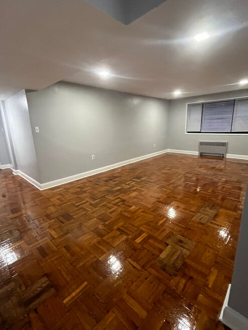 Building Photo - 56 S Munn Ave