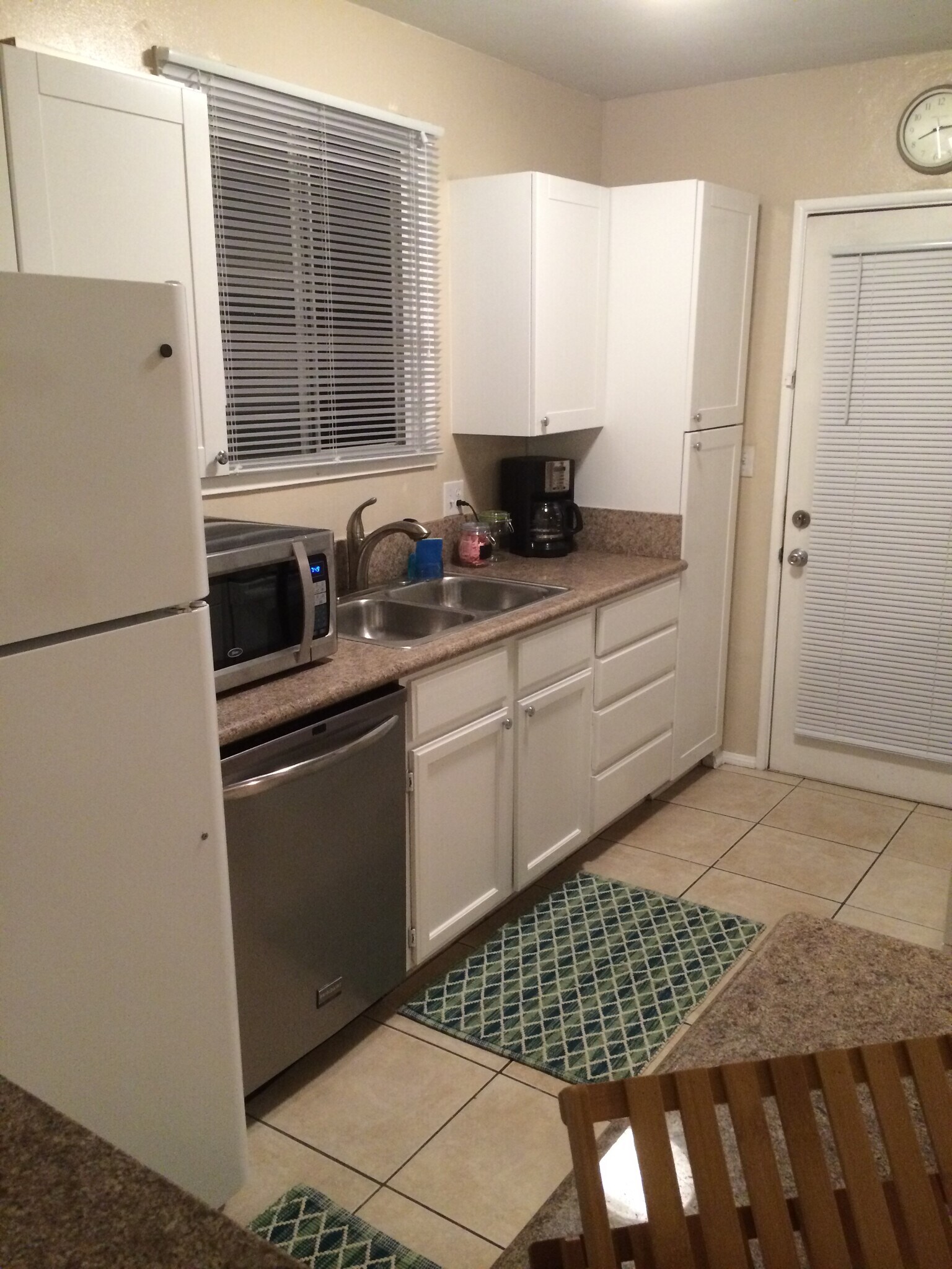 Building Photo - 536 39th W St