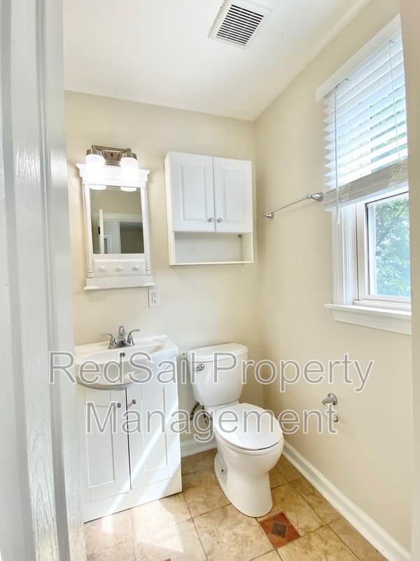 Building Photo - 1628 Orcutt Ave